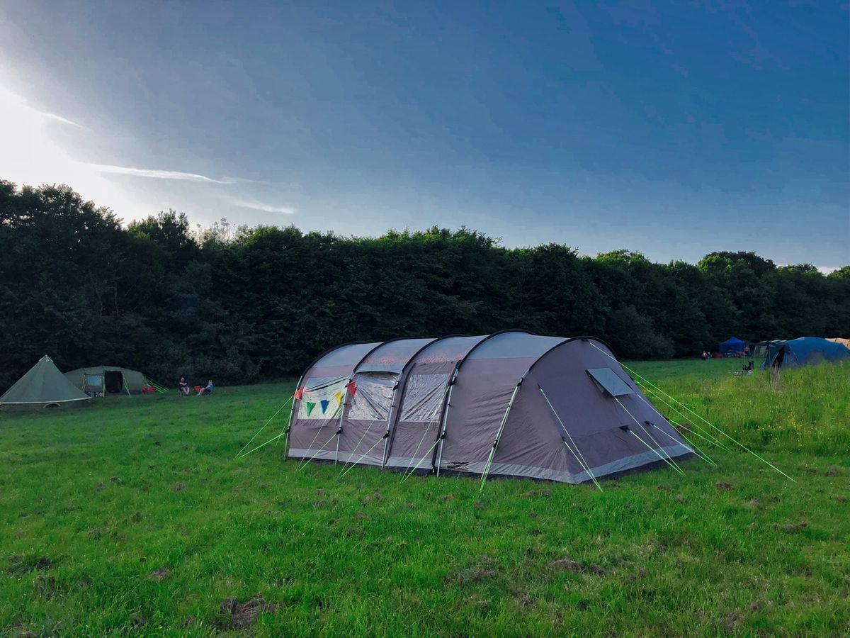 Camping, burnout and a digital diet: exploring slow social media