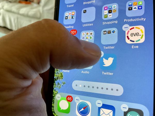 Twitter Social Distancing