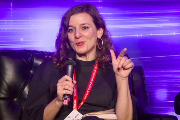 From Traffic to Trust: Publishers’ response to AI