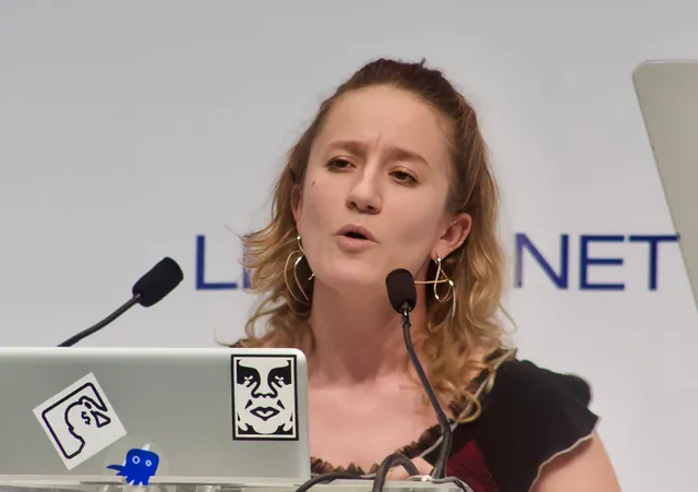 danah boyd speaking at LeWeb '09 in Paris